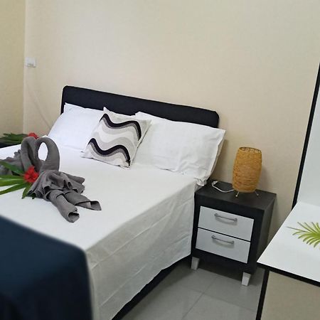 Singhs Elite Apartment Наді Екстер'єр фото